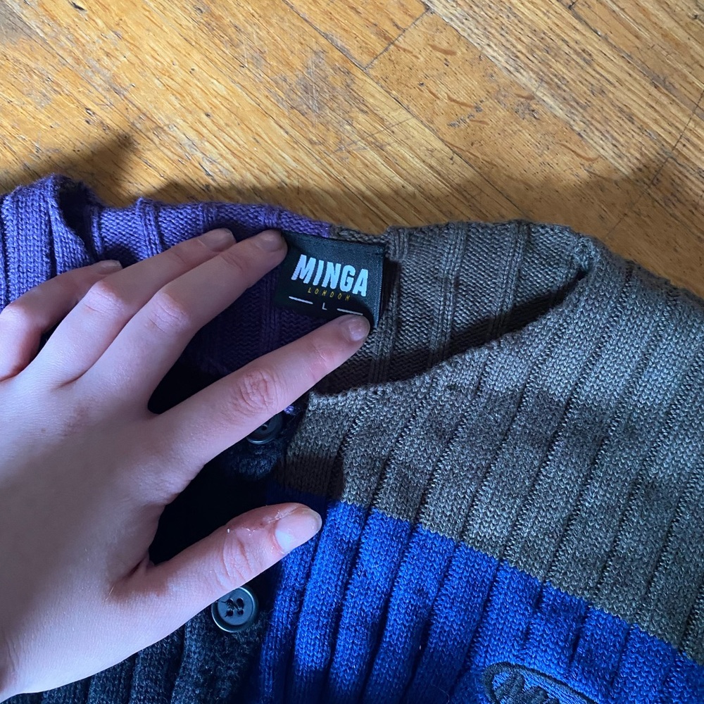 Minga London Striped Women's Cropped Sweater/shrug - Picture 3 of 3